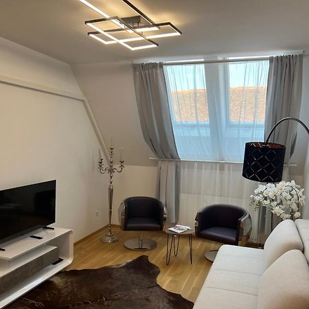 "Home-Suite-Home" Im Historischen Zentrum Von Hartberg Luaran gambar
